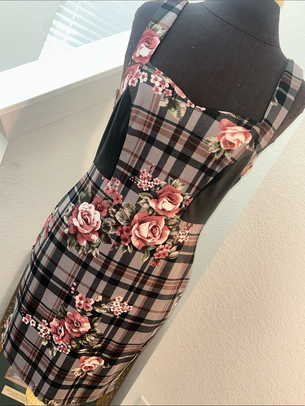 VENUS Gray Plaid Midi Dress with Pink Rose Print